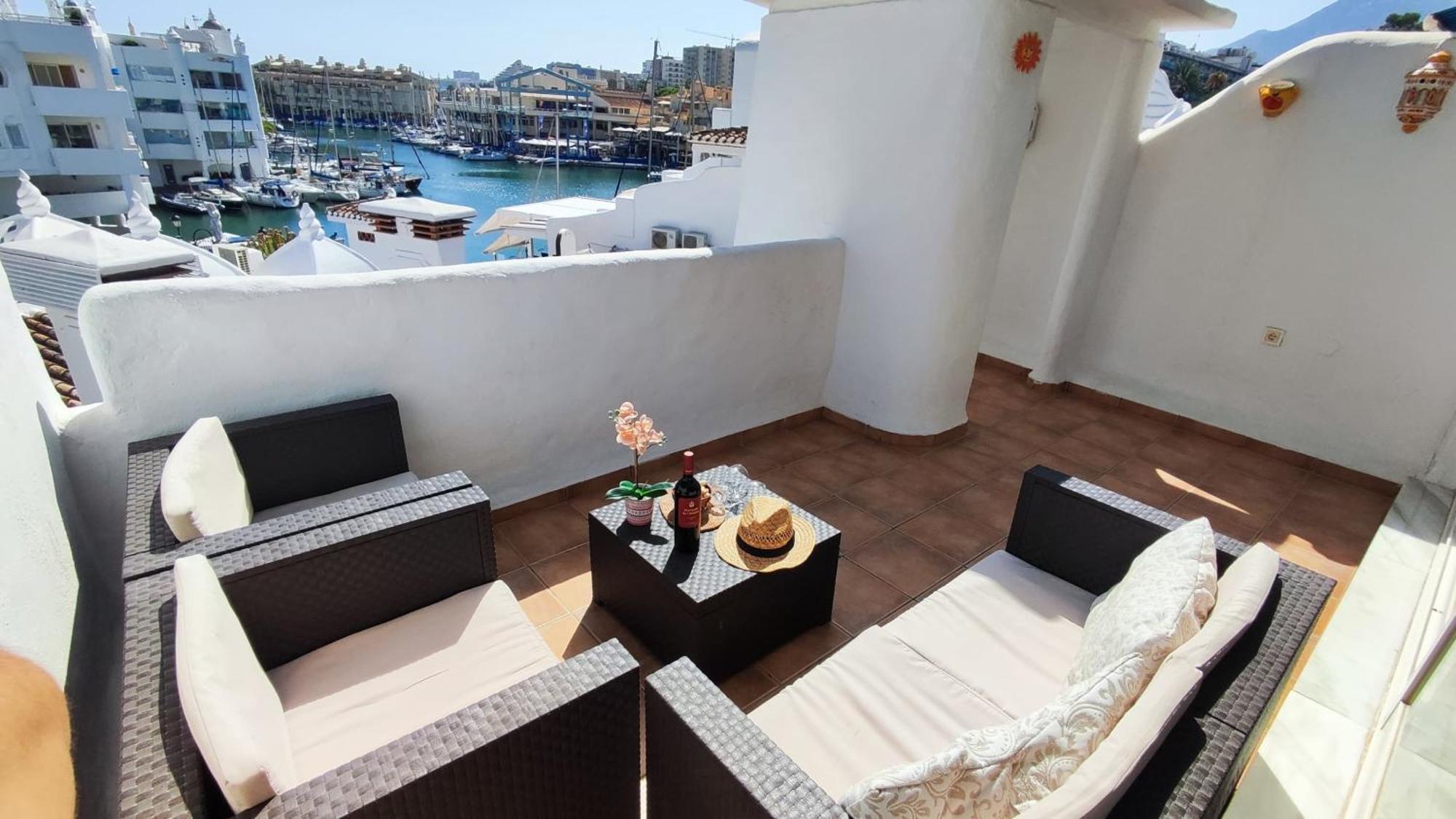 Puerto Marina Luxury Apartment With Sea Views Benalmadena Exterior photo